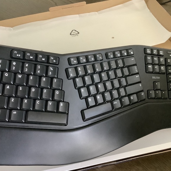 Delton KB200 Ergonomic 2.4G Wireless KEYBOARD ONLY No Dongle - NEW - Picture 3 of 6